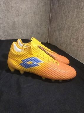 lotto solista 200 FG soccer cleats